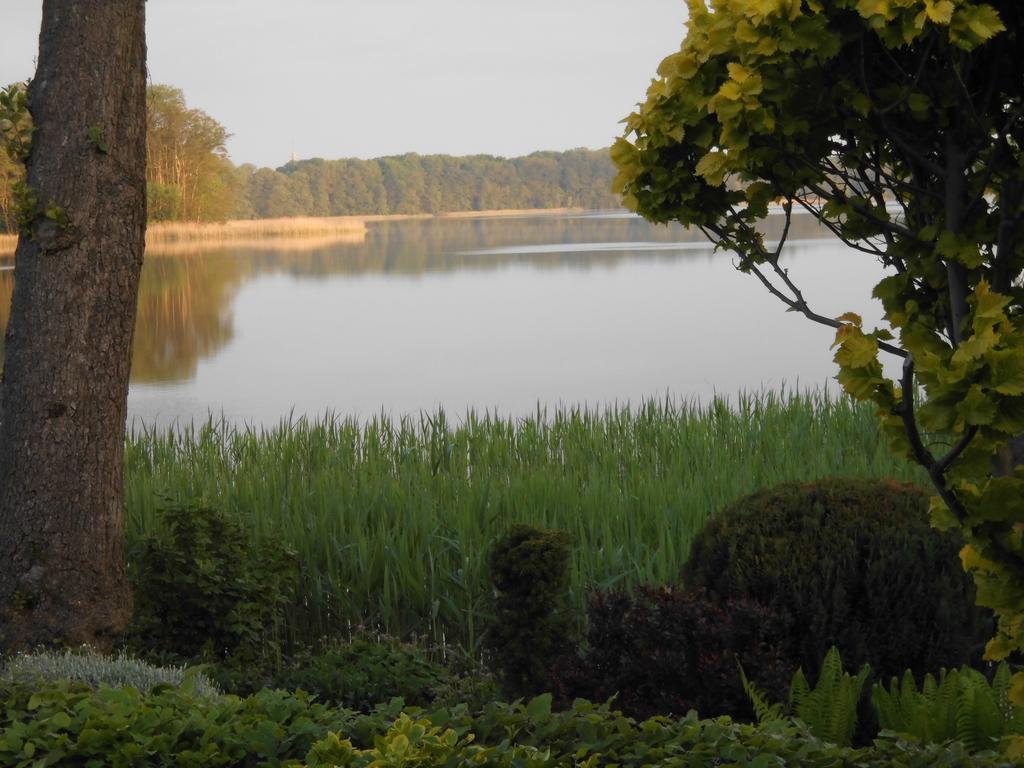 Bungalow Idylle Am See Neuruppin Luaran gambar